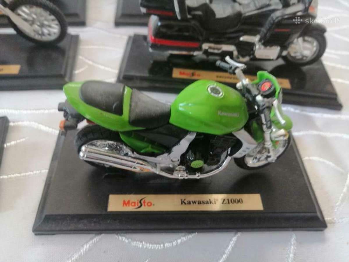Motociklų modeliai modeliukai 1:18 Honda Suzuki - nuotraukos Nr. 11