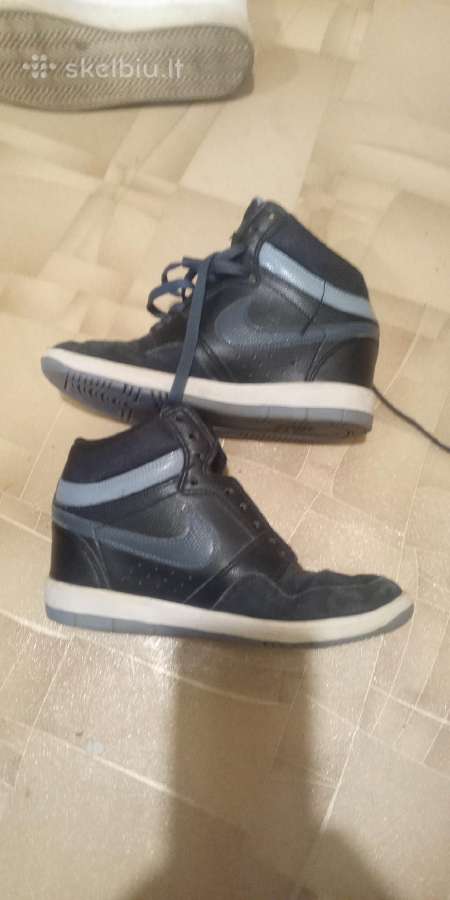 Nike Aukstakulniai
