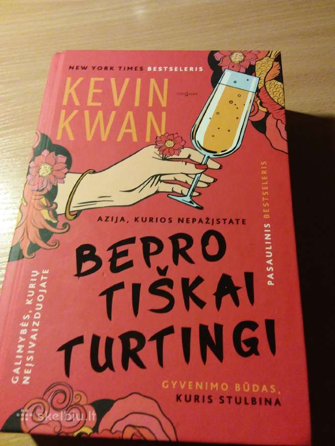 Beprotiškai Turtingi Kevin Kwan 2020m.