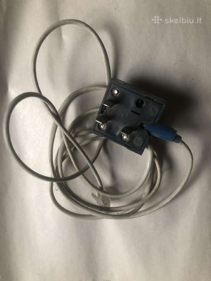 Šakutė su laidu telefono prijungimui