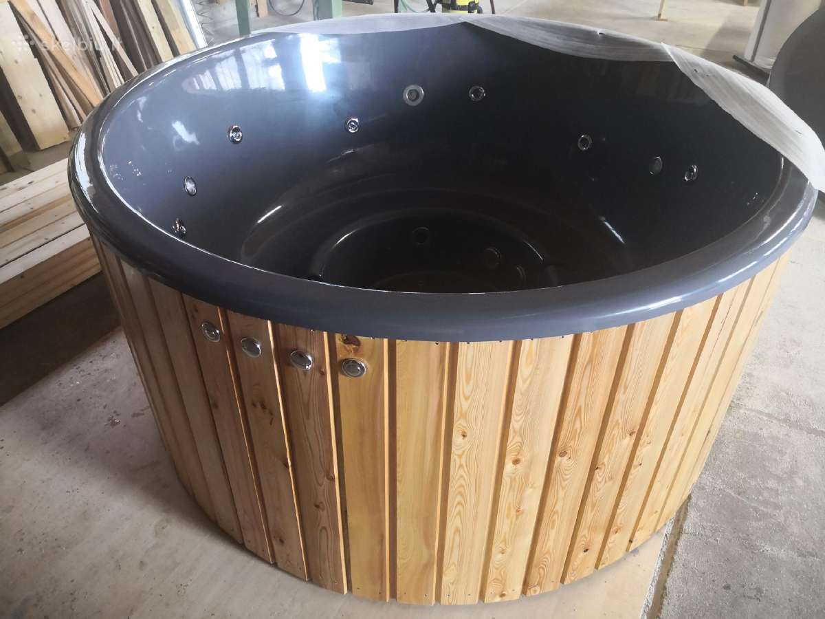 Lauko kubilas su jacuzzi sistema, LED apšvietimu - nuotraukos Nr. 2