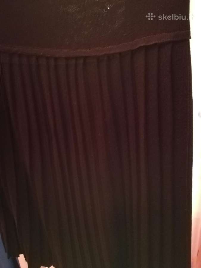 Šiltas klostuotas sijonas Plus size