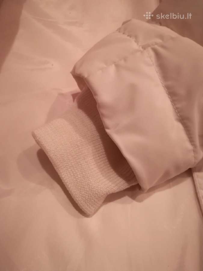 Pūkinis paltas su naturalaus kailio apykakle - nuotraukos Nr. 9