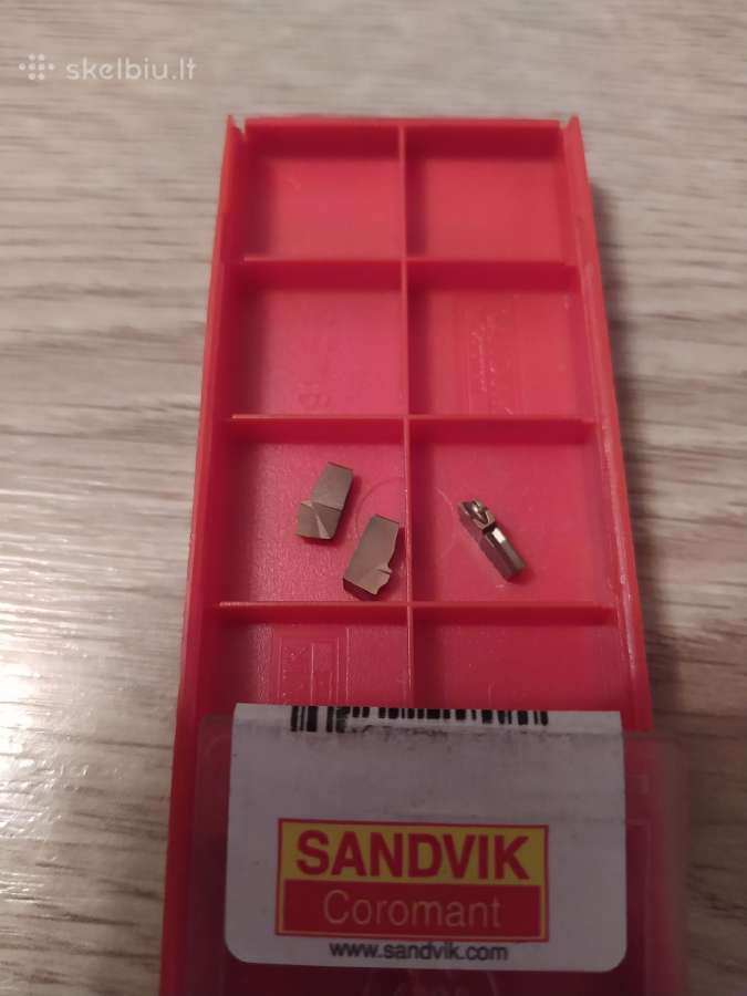 Atpjovimo dešininė plokštelė 2 mm Sandvik