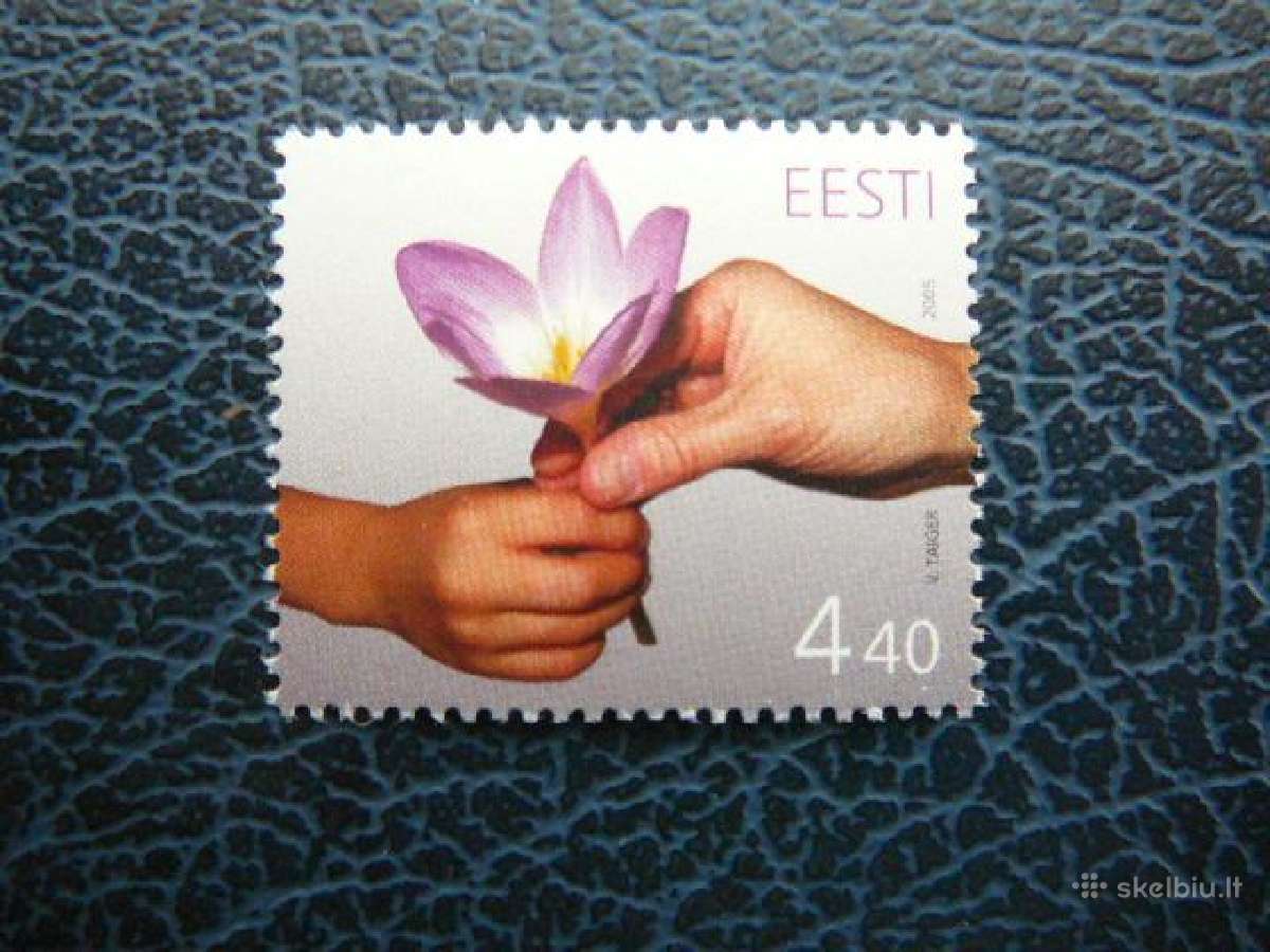 Motinos Diena Geles Estija 2005 svarus es514s