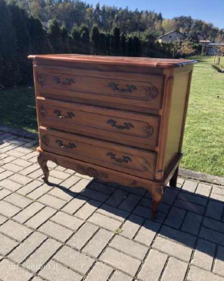 Prancūziška komoda