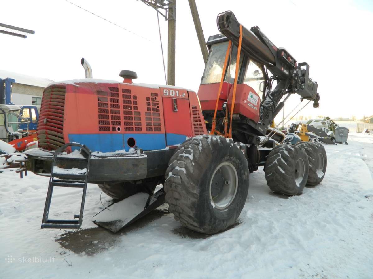 Harvesteris Valmet 901 ardomas dalimis
