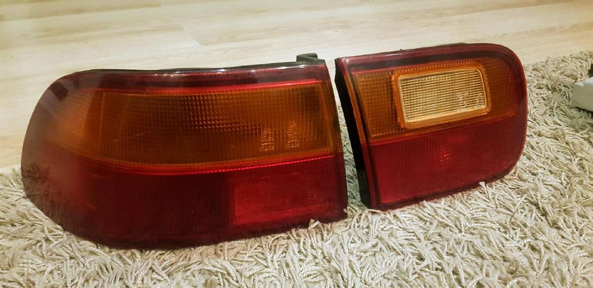 Parduodu Honda Civic 5 gen galinius žibintus