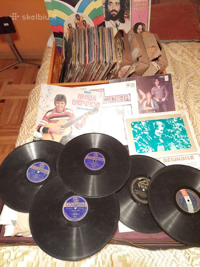70+ vinilinių plokštelių (urmu)