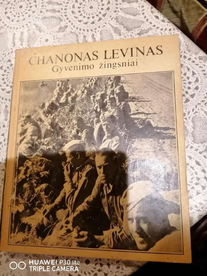 Albumas apie lietuviskaja 16 divizija