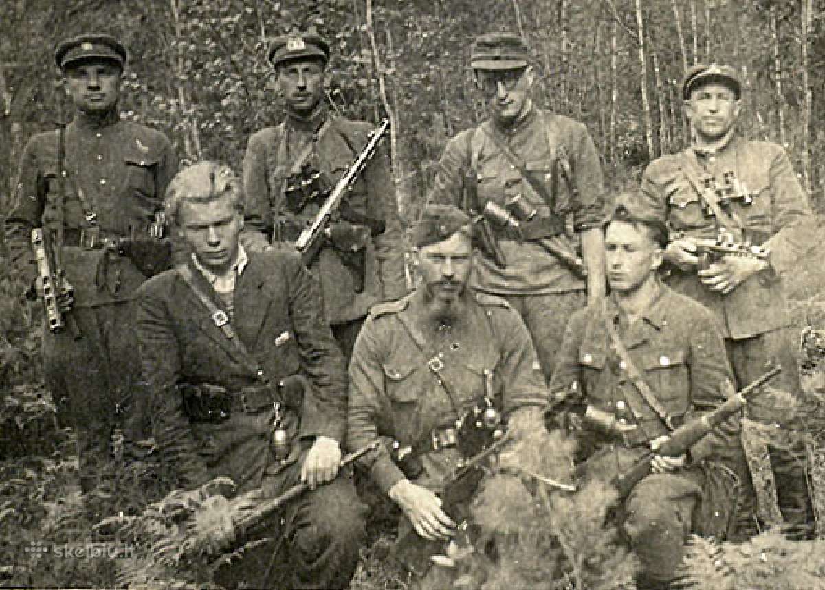 Brangiausiai Perku Pokario Partizanų Nuotraukas - nuotraukos Nr. 2