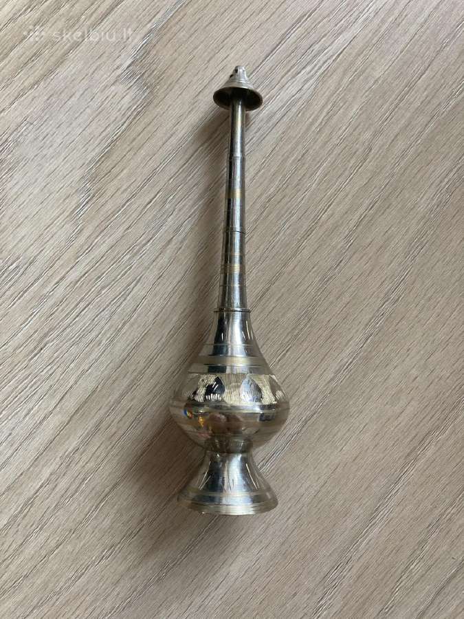 Nauja metalinė namų dekoracija - smilkalinė