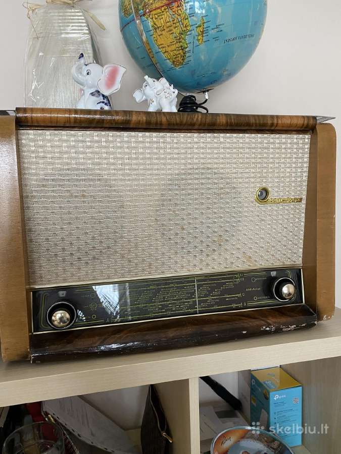 Antikvarinis radio imtuvas
