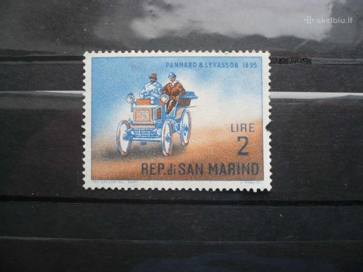 1962 metų senoviniai automobiliai