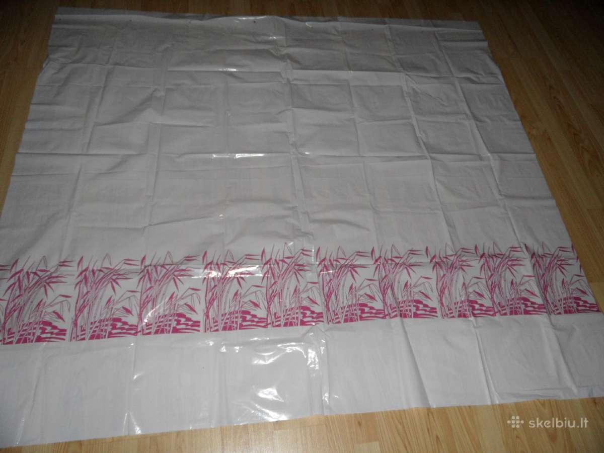 Vonios uzuolaida 6 eur
