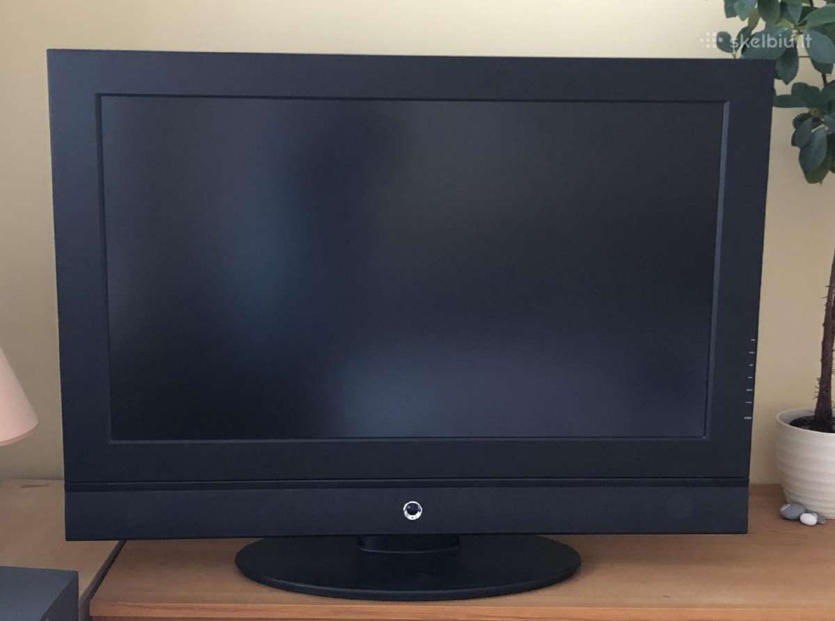 LCD televizorius 107cm įstrižainės