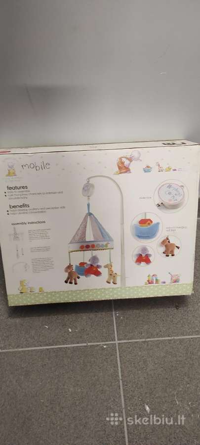 Mothercare migdukas prie lovytės
