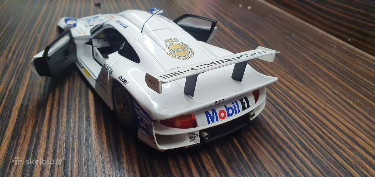 Porsche 911 modeliukas - nuotraukos Nr. 11