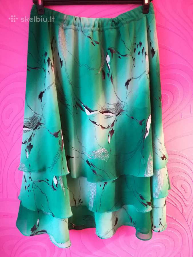 Platėjantis sijonas Plus size