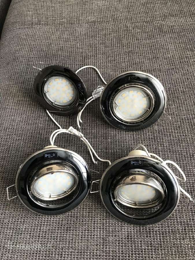 LED lizdai ir laikikliai - nuotraukos Nr. 5