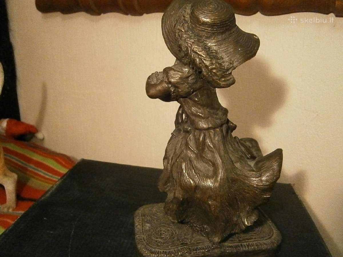 Mergaitės skulptūra 20,5cm bronzinė - nuotraukos Nr. 2