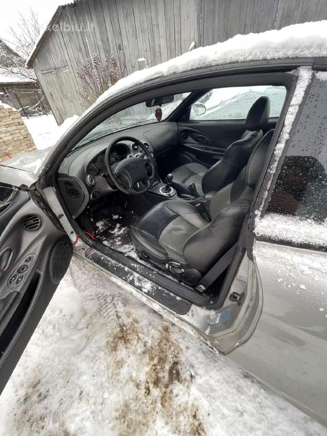 Hyundai/coupe dalimis 2001 metu