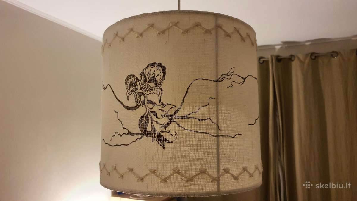 Rankų darbo vienetinis lubinis šviestuvas