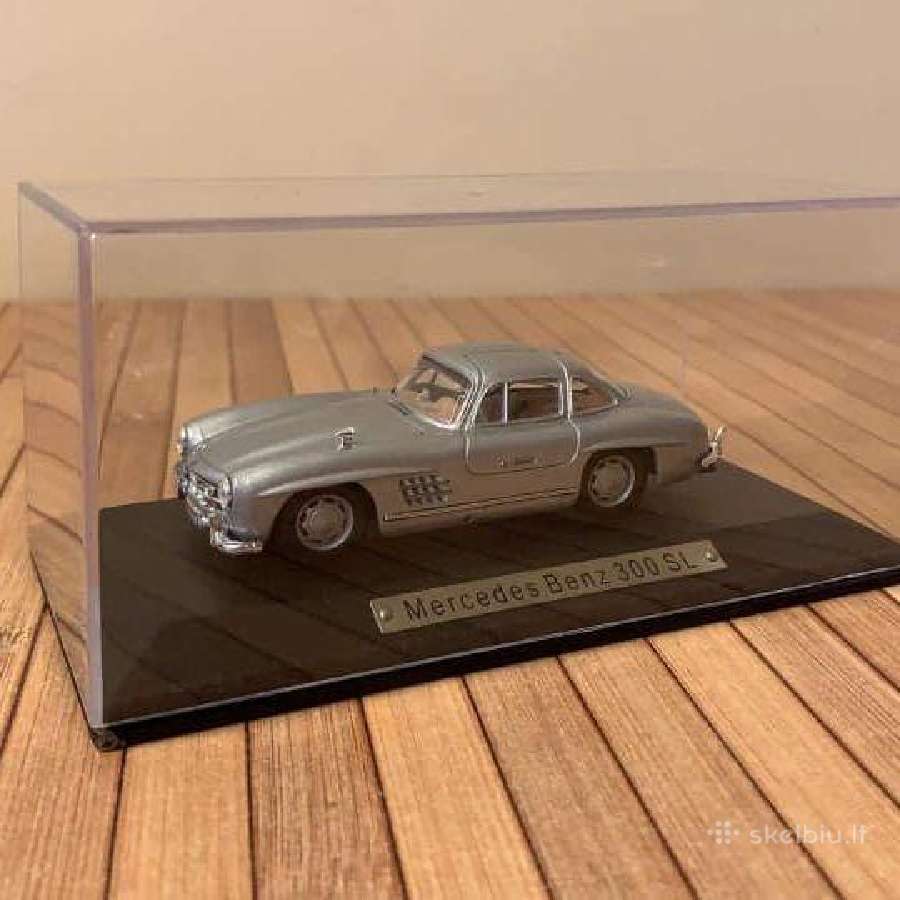 Mercedes Benz 300 SL 1/43 diecast detalus metalini