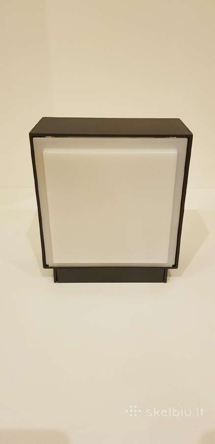 Lauko žibintas Philips Ip44 17337/93/pn