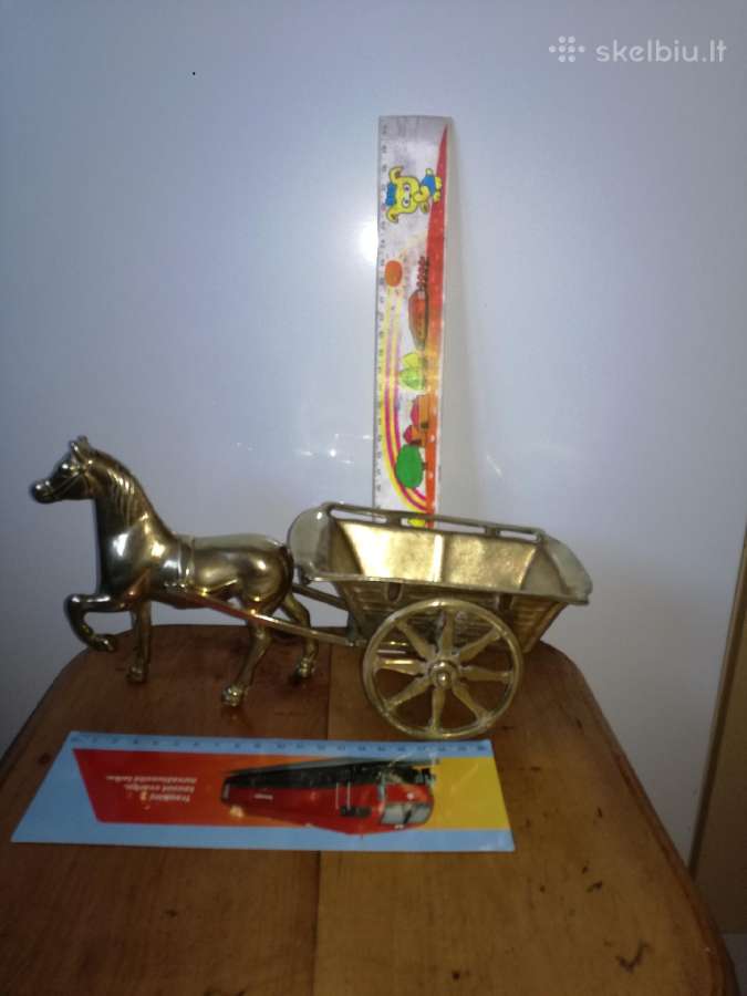 Metalo medzio figuros ,dirbiniai