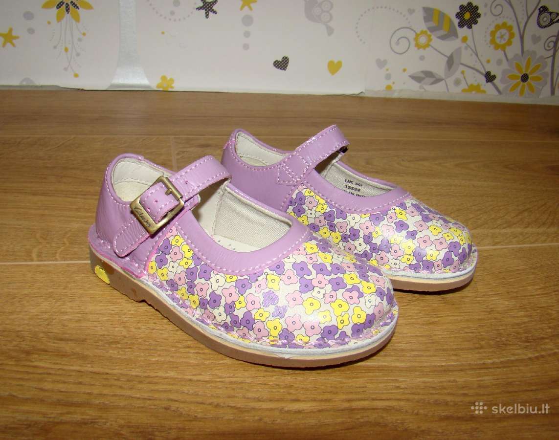 Clarks 21 d.