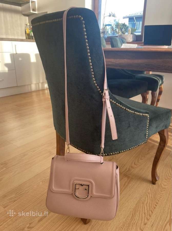 Furla rankinukas