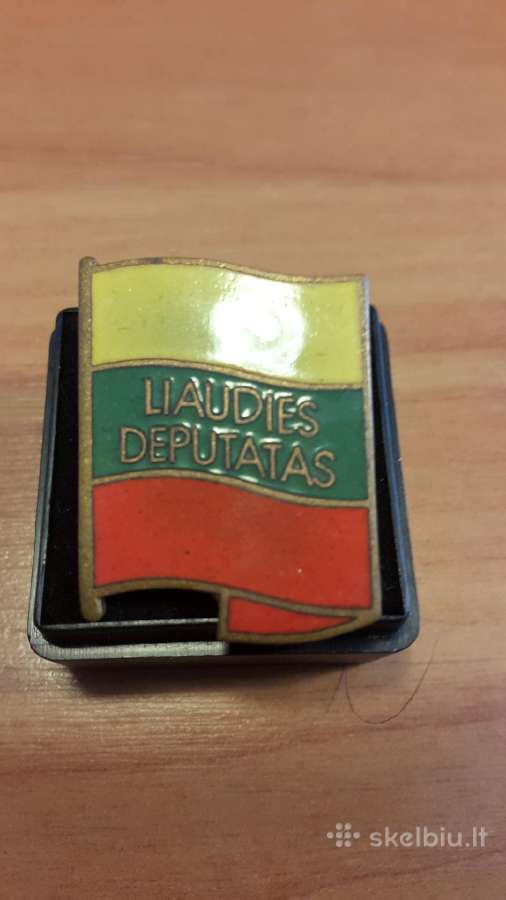 Ženkliukas Liaudies deputatas ir At