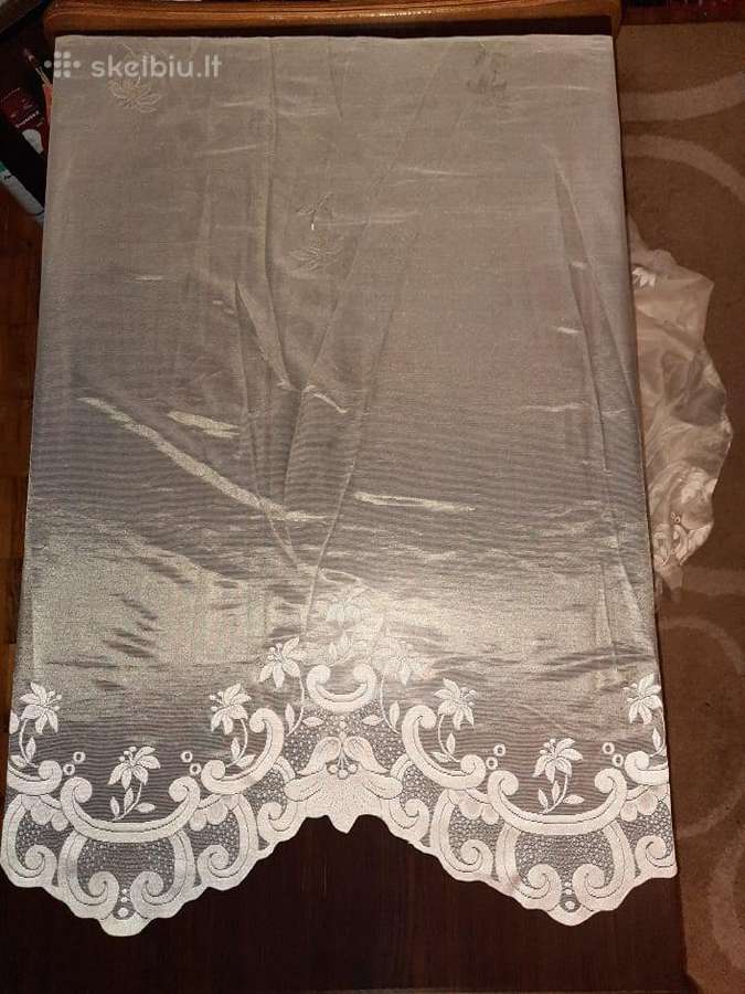 Dieninė užuolaida 105x300cm.