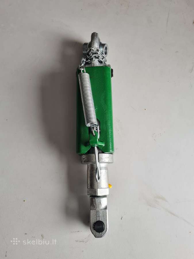 John Deere dalys