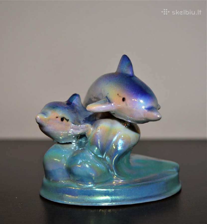 Skulptūrėlės Delfinai.