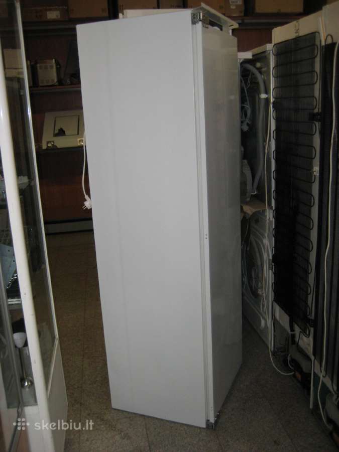 Aeg Skz81800c0 montuojamasis šaldytuvas
