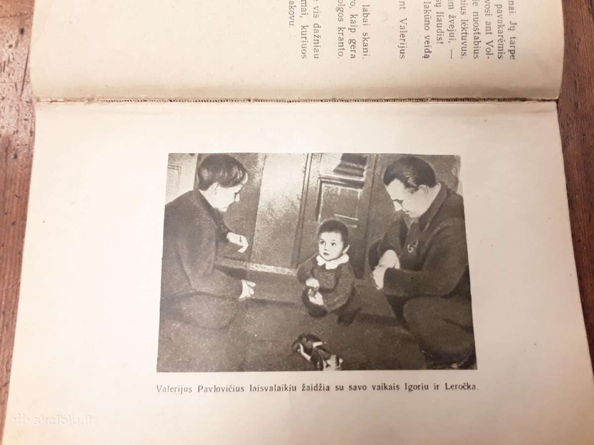 Knyga V. Čkalovas 1956 - nuotraukos Nr. 3
