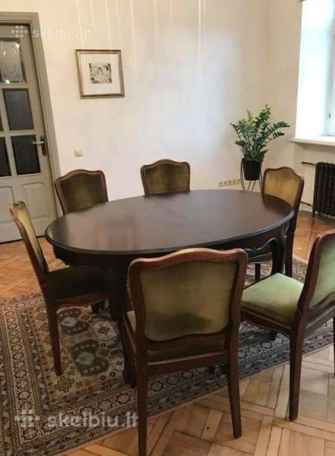 Gerai Islaikytas Antikvarinis Stalas Ir 6 Kedes.