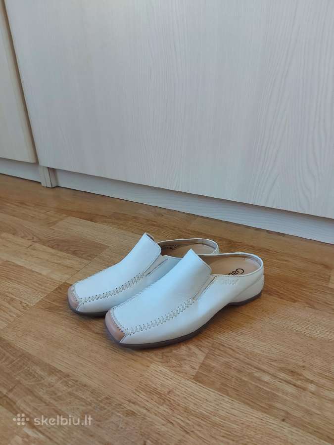 Balti įspiriami batai, dydis 38