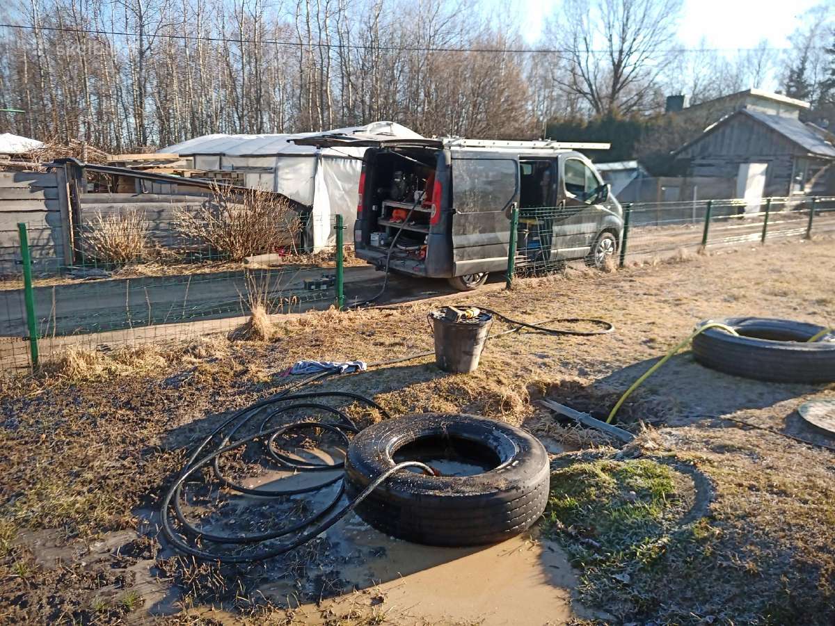 Kanalizacijos atkimšimas Vamzdynų plovimas valymas - nuotraukos Nr. 28