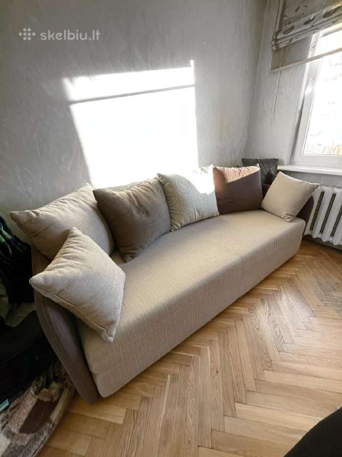 Šviesiai ruda kreminė sofa dvigulė - nuotraukos Nr. 4