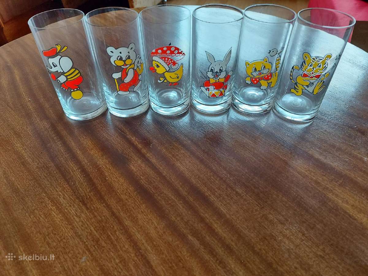6 naujos stiklinės
