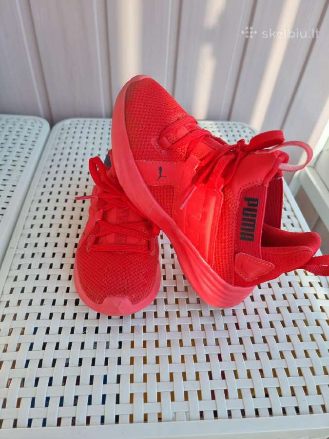 Puma sporbatukai 29 dydis