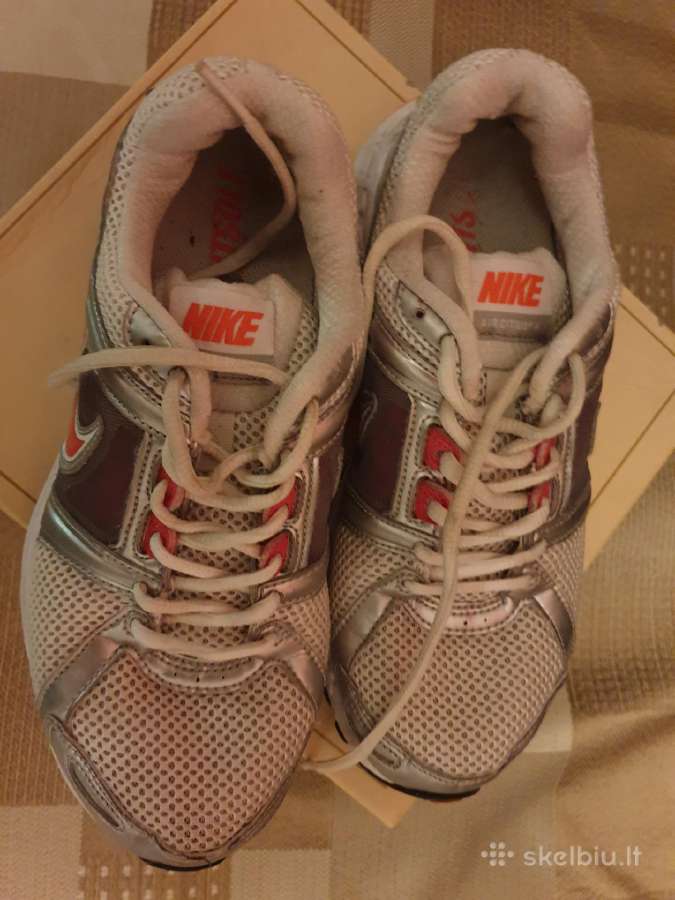 Nike moteriški kedai - nuotraukos Nr. 2