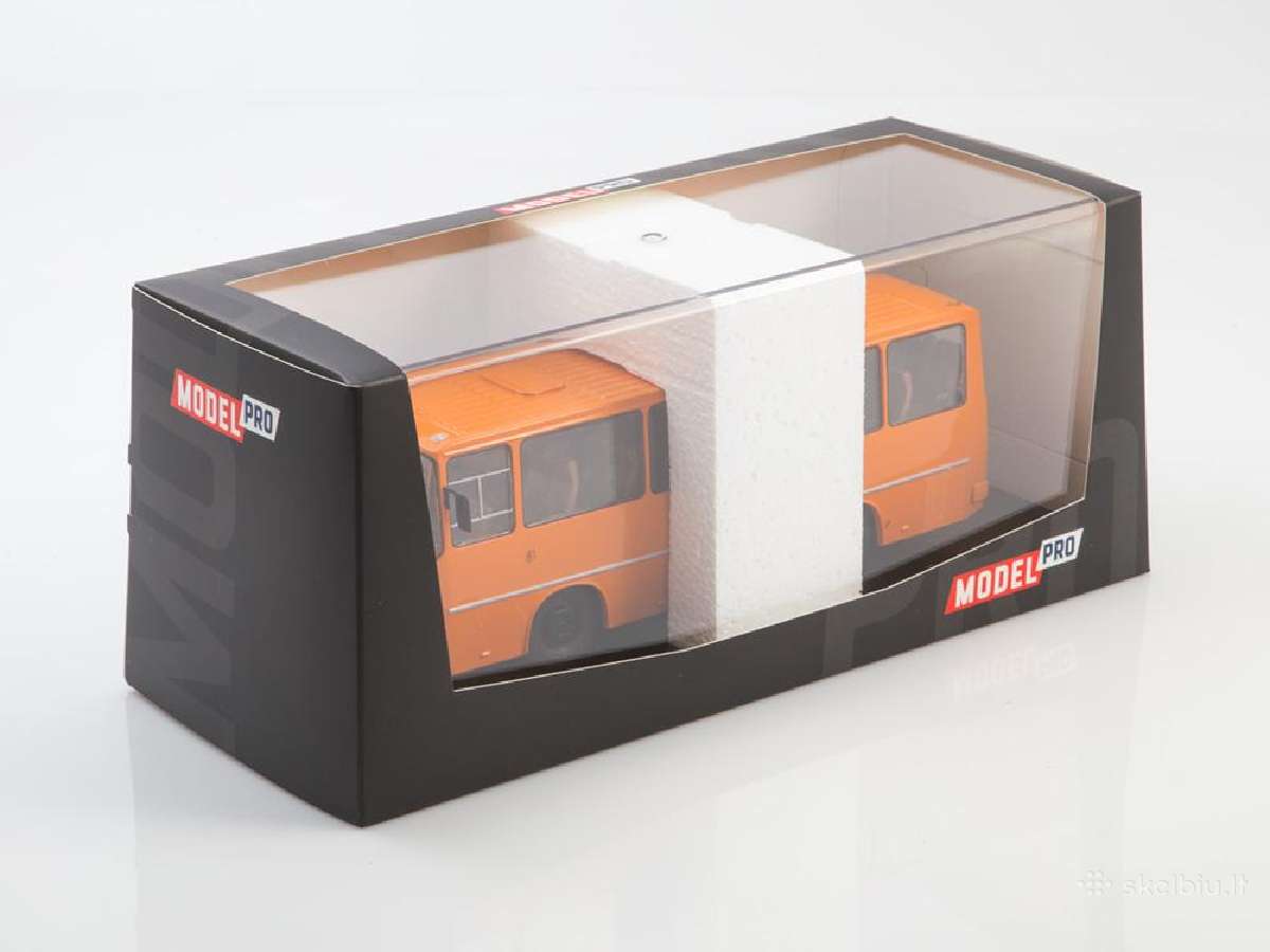 Ikarus 211