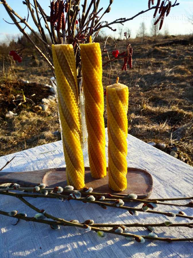 Bičių vaško rankų darbo žvakės - nuotraukos Nr. 16