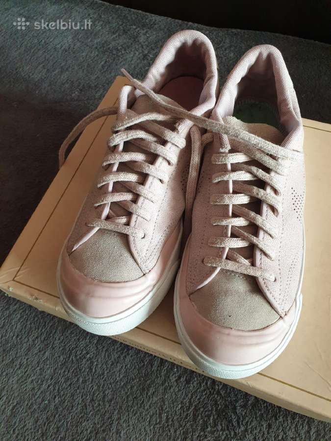 Nike kedai - nuotraukos Nr. 4