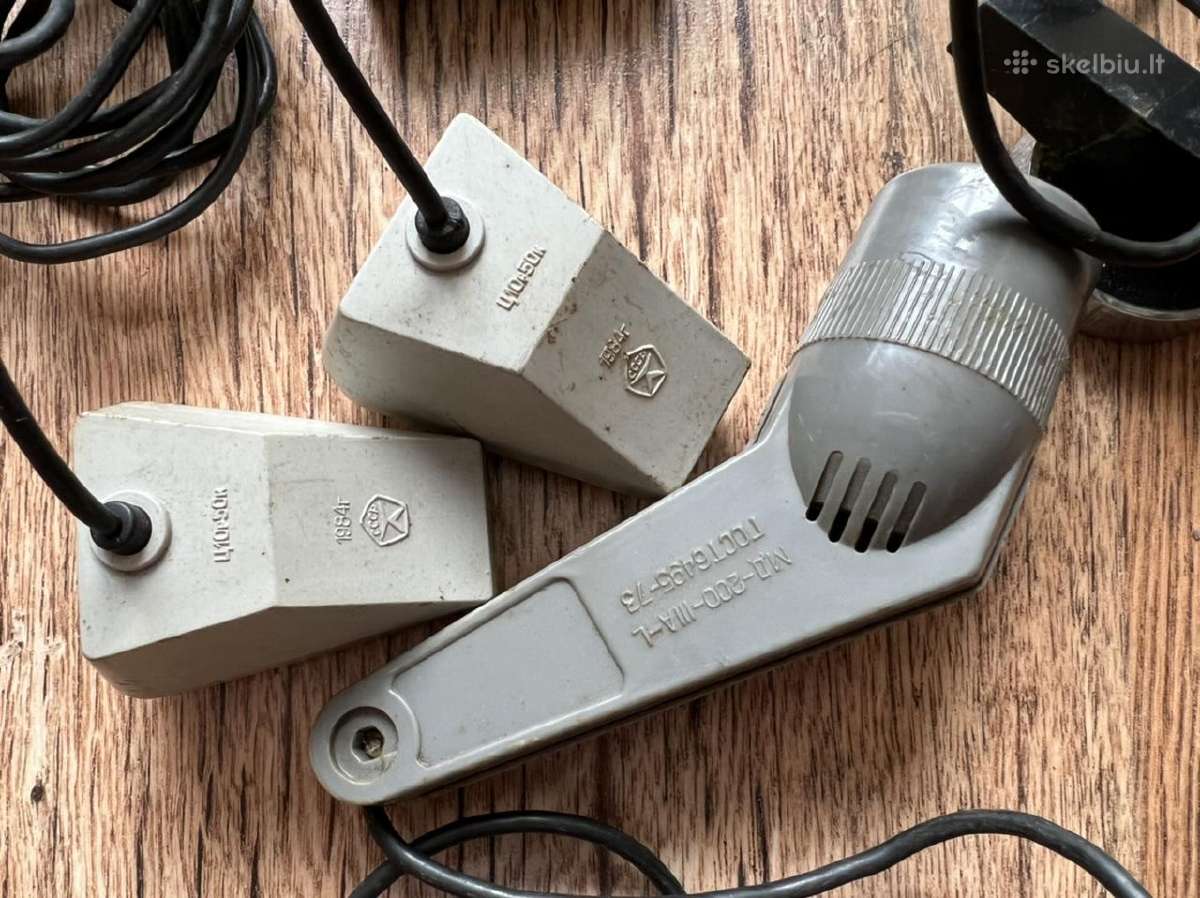 Keli senoviniai elektriniai prietaisai, ausines - nuotraukos Nr. 19