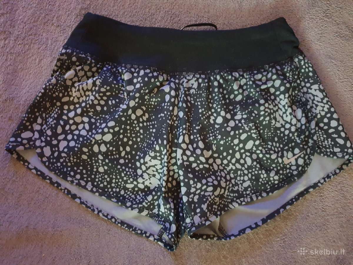 Nike moteriški šortukai
